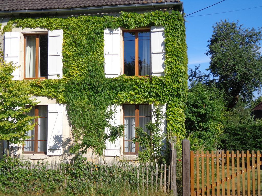 Maison Frankrijk Couloutre Rum bild
